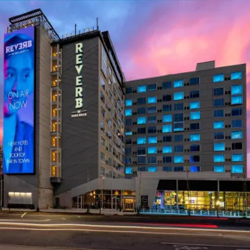 Reverb by Hard Rock Downtown Atlanta Hotels near Zoo Atlanta