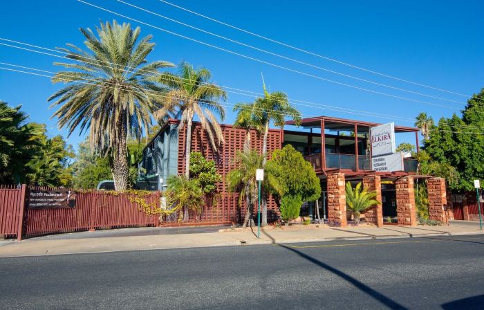 Elkira Court Motel