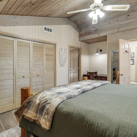 Hot Tub & Viewssquatchs Place' in Blairsville