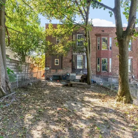 Spacious Home in Troy