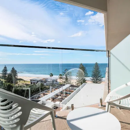 Bayside Square Kaike Hotel