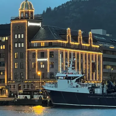 Home Hotel Havnekontoret Отели рядом с достопримечательностью «Квартал Брюгген»