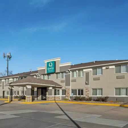 Quality Inn & Suites des Moines Airport