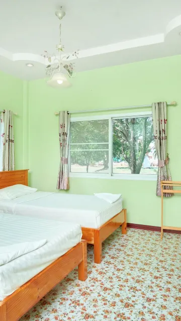 บ้าน เตียงเดี่ยว 2 เตียง ระเบียง วิวสวน