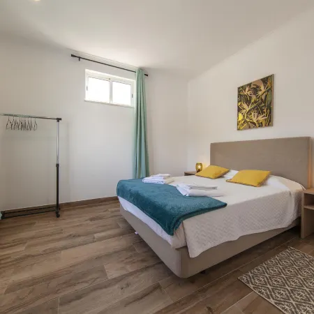 HH 02 - Bedroom 2 in Olive Hills Guesthouse