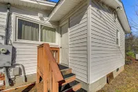 7 Mi to Neuse River! Family Home w/ Poolside Oasis