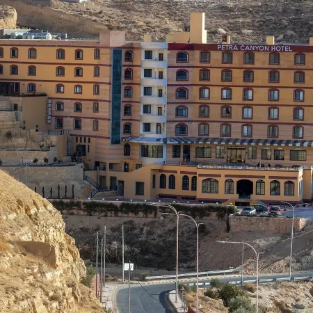 PETRA CANYON HOTEL