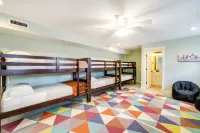 Kill Devil Hills Retreat w/ Gas Grill & Deck! - Homestays
