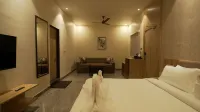 Hotel the Vibez Inn & Restaurant - ที่มีบาร์