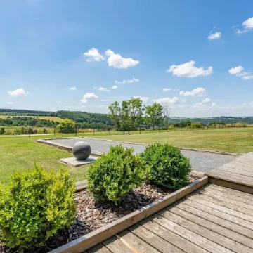 Beautiful, Luxury Home with Sauna, Hot Tub, Private Bathrooms