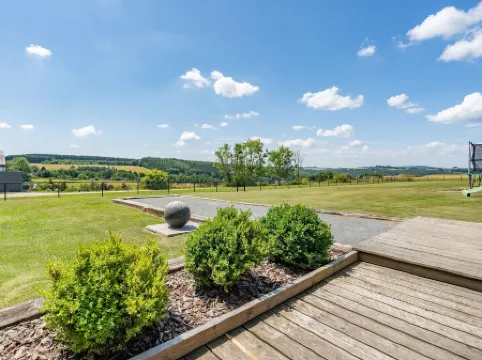 Beautiful, Luxury Home with Sauna, Hot Tub, Private Bathrooms