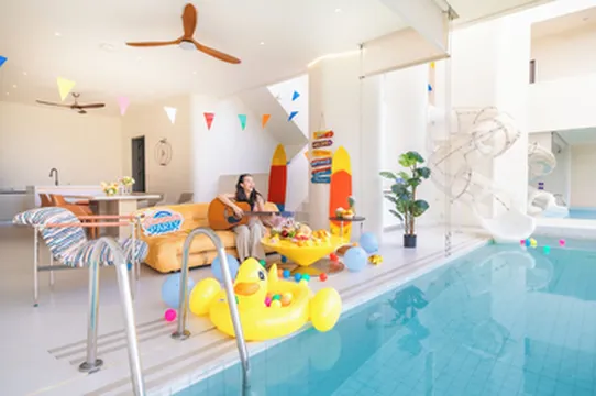 รูปภาพของพูลวิลล่า พร้อมสไลเดอร์ คาราโอเกะ ห้องครัว