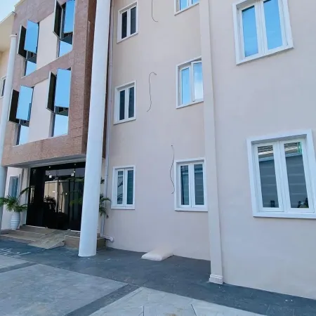 LinQues & Bethel Residences