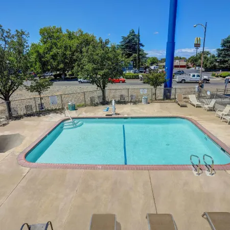 Motel 6 Red Bluff, CA