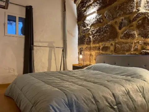 Charming Tourém Retreat 3 Bedroom House with Stunning Views Hotels in 