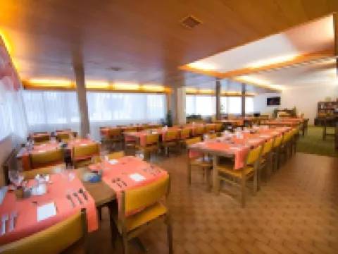 Hotel Mountime Hotels in Tasch