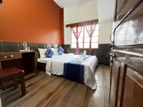 Family Guest House Hotels in Varanasi