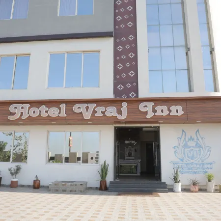Hotel Vraj Inn