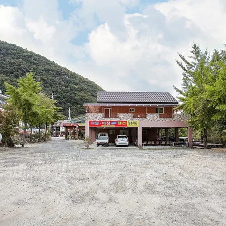 Jecheon Wolsong Garden Pension