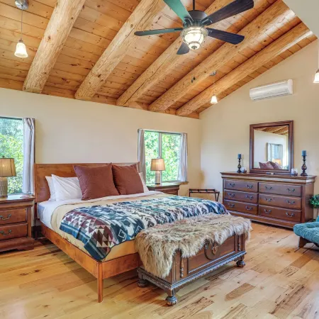 Walk to Pine Mountain Lake: Spacious Family Home!