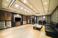 Inje Inje Hotel - parking