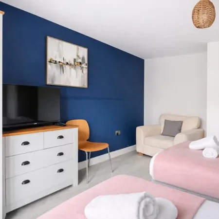 Amythest 4BR all With Ensuite Parking