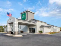 Wingate by Wyndham Myrtle Beach at Outlets キャロライナ・フォレストのホテル