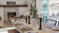 Hidden Oaks Farmhouse by AvantStay