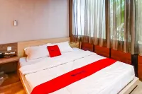 RedDoorz @ Yocia Village Ciawi