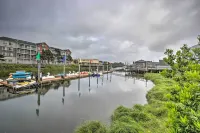 House w/ Hot Tub & Deck - Walk to Seaside Beach! - Homestays