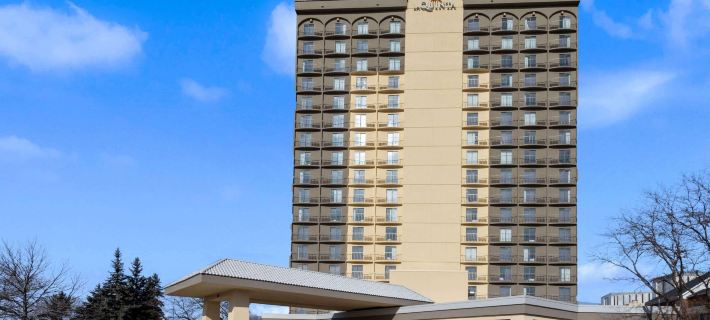 Bloom Hotel Отели в г. Блумингтон