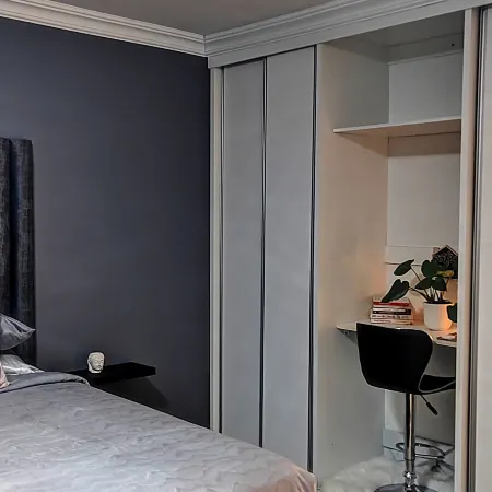 Royal ensuit at Palma spaces Отели рядом с достопримечательностью «Торговый центр West End Centre»