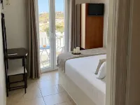 Aurelia Rooms Hotels in Ios