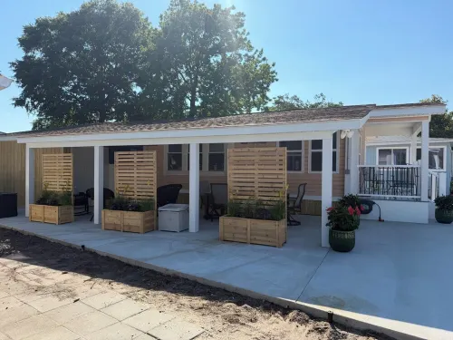 Family-Friendly Cottage Minutes from the Beach. Dogs Welcomed- Additional Fee. - Gym