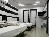 Hotel Laabh