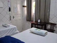 Hotel Ilha Dos Azulejos Hoteles cerca de Pedra da Memória