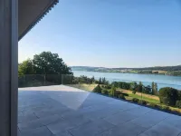 Lakeview Guest Rooms with Huge Rooftop Terrace - Wifi