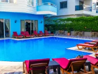 Hawaii Suite Beach Hotel - شاطئ
