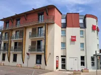 Ibis Auxerre Centre - Parkplatz