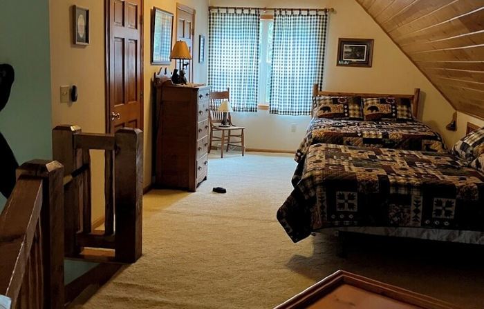 Pioneer Lodge Log Cabin