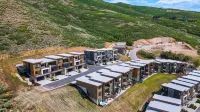 Pretty, Pretty, Pretty Good by Avantstay Sleeps 18 + Hot Tub Jordanelle - Homestays