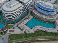 Liu Resorts - Private Pools
