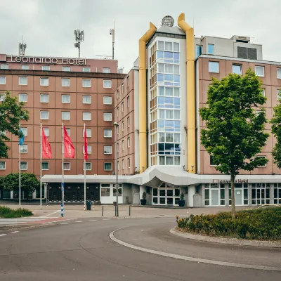 Leonardo Hotel Köln Hôtels à proximité de : Station de métro de Grünstrasse