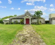 Pvt Villa Estate With Mtn Views Pool in Ocho Rios - maisons de vacances