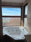 Hotel Peregrino Suites - Homestays
