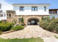 Hotiday Baja Sardinia Saline - 2-Star