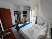 Villa Askamnia and Suites - balcony