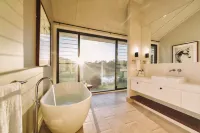 Beechmont Estate - Biệt thự