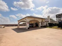 Royal Inn Pearsall - Motels