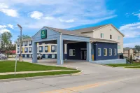 Quality Inn - parking